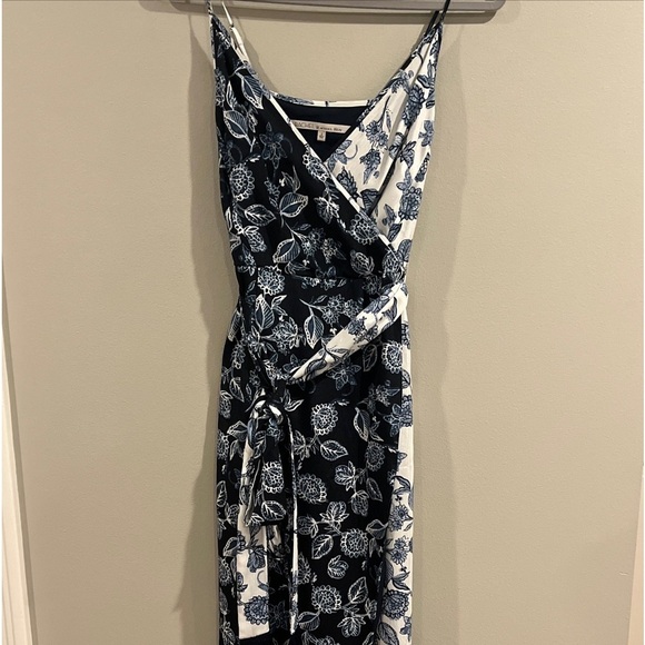 RACHEL Rachel Roy Black Floral Wrap Neck Maxi Chiffon Dress Size 2 Blue/White - Picture 2 of 7